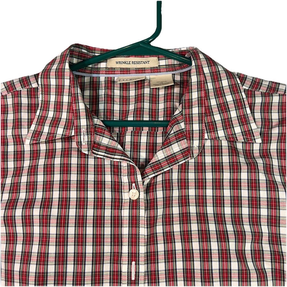LL Bean Men's Button Down Long Sleeve Size Medium Wrinkle Resistant EUC